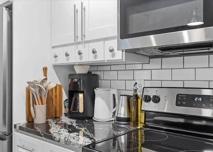 Apartment Modern 2br Near Downtown & Shopping Pittsburgh