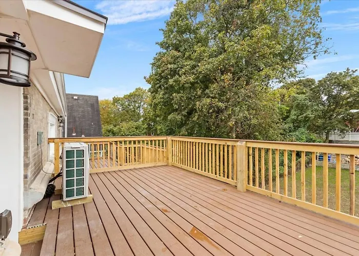 Modern 2br Near Downtown & Shopping Apartment Pittsburgh